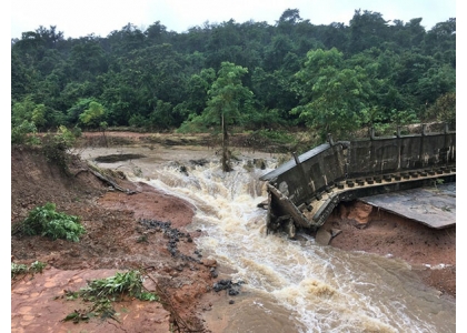 2020–10-19 呵叻豪雨不断水坝溃堤酿灾